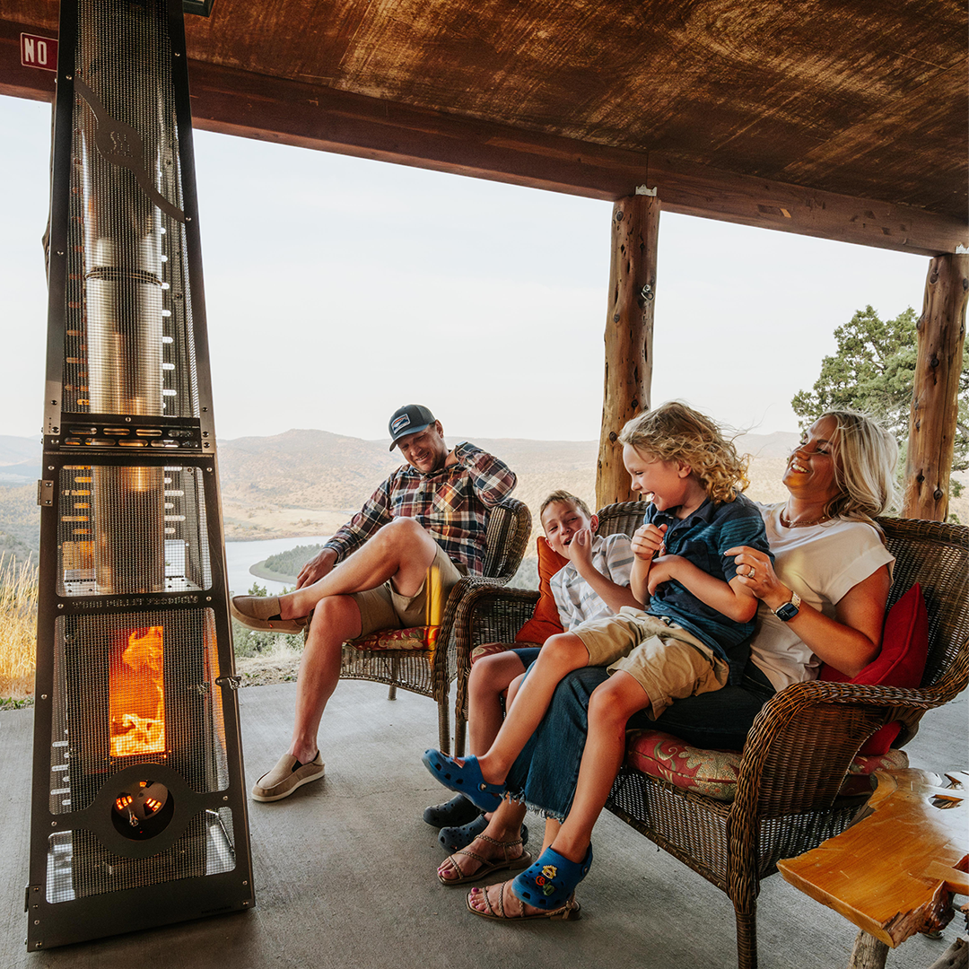 Family-enjoying-Revere-Elite-Outdoor-Fireplaces Family enjoying Revere Elite Outdoor Fireplaces